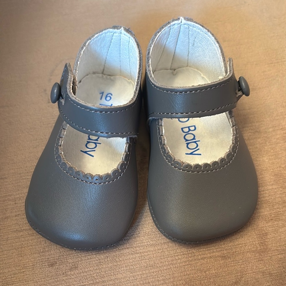 Gray Baby Mary Jane Shoes size 1